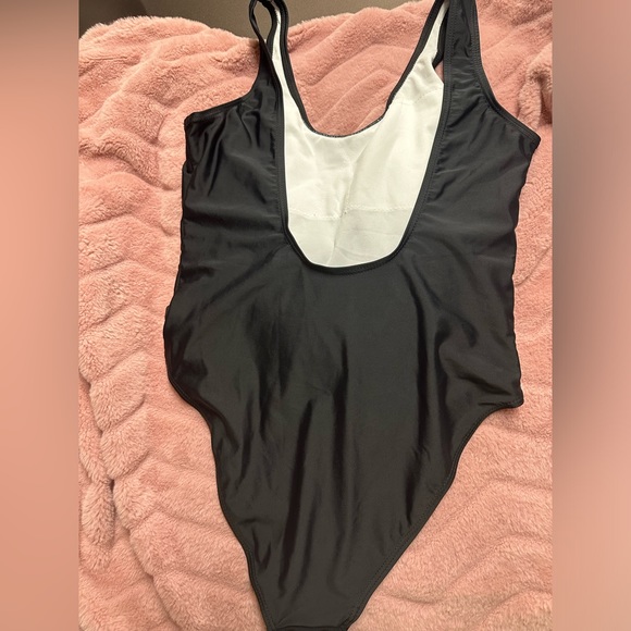 TEAM BRIDE bathing suit - Picture 2 of 2